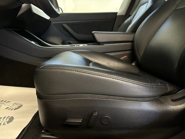 Tesla Model 3 AWD Long Range