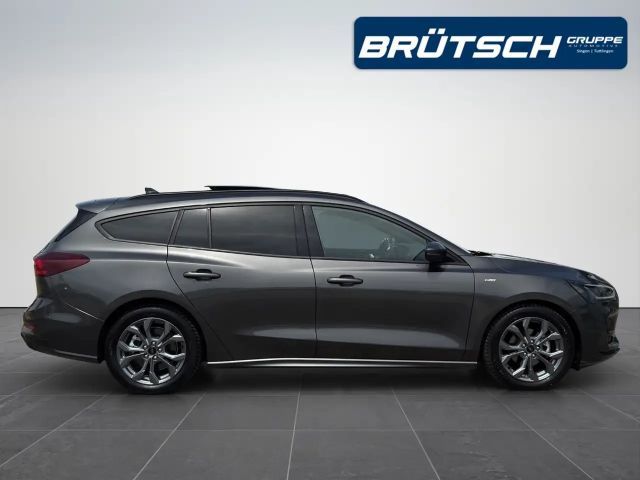 Ford Focus ST Line Wagon