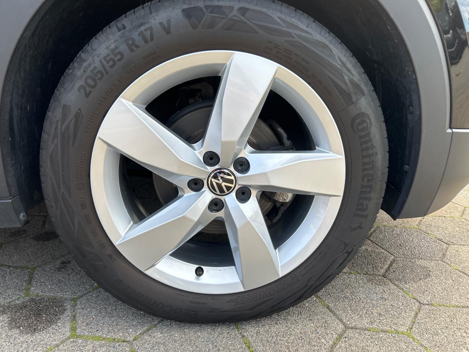 Volkswagen T-Cross Style