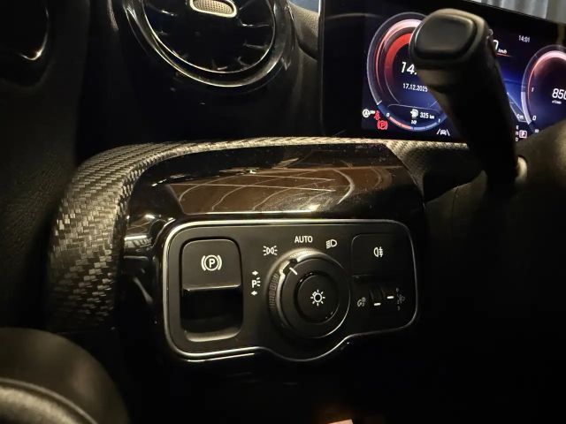 Mercedes-Benz A 180 A 180 d