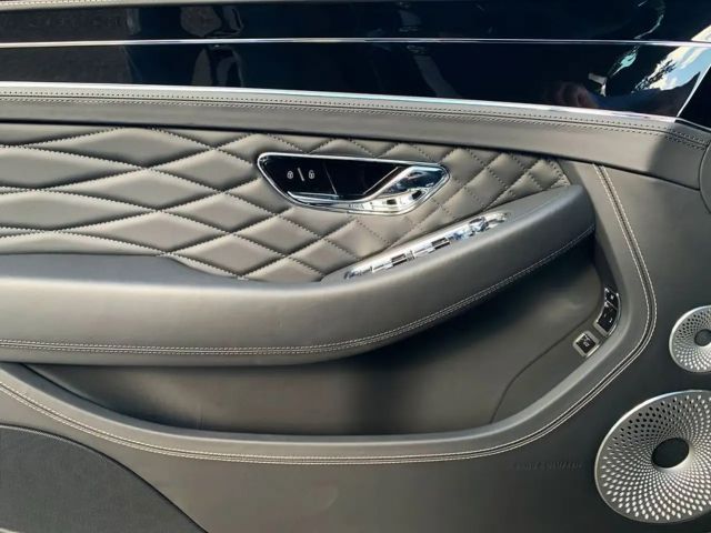 Bentley Continental GTC V8