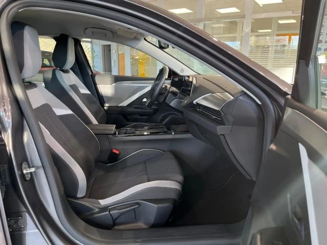 Opel Astra Hybrid Innovation