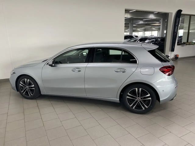 Mercedes-Benz A 180 Progressive