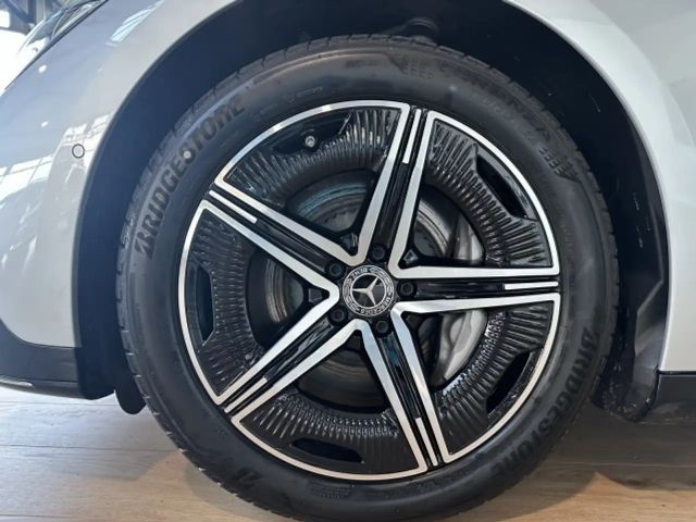 Mercedes-Benz EQE 300 AMG Line Sedan