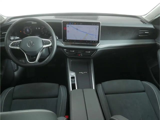 Volkswagen Passat 1.5 eTSI Business DSG