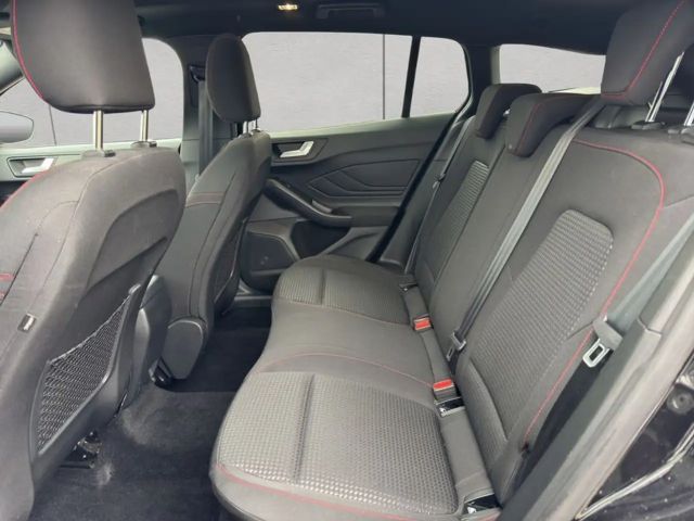 Ford Focus EcoBoost ST Line Wagon