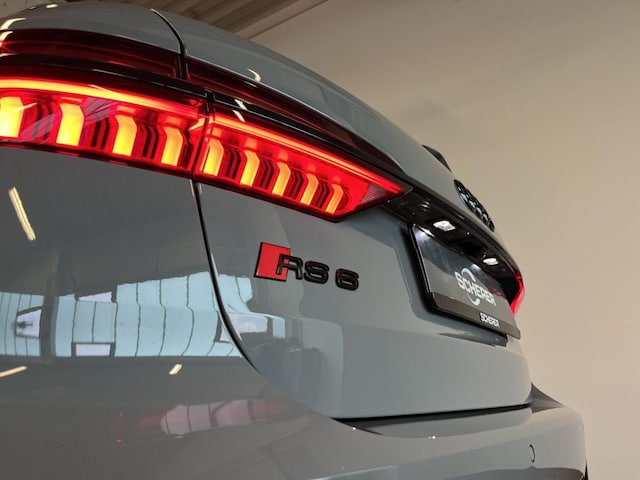 Audi RS6 Avant Quattro