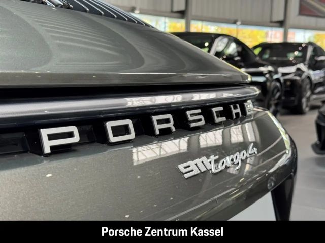 Porsche 992 4 Coupé Targa