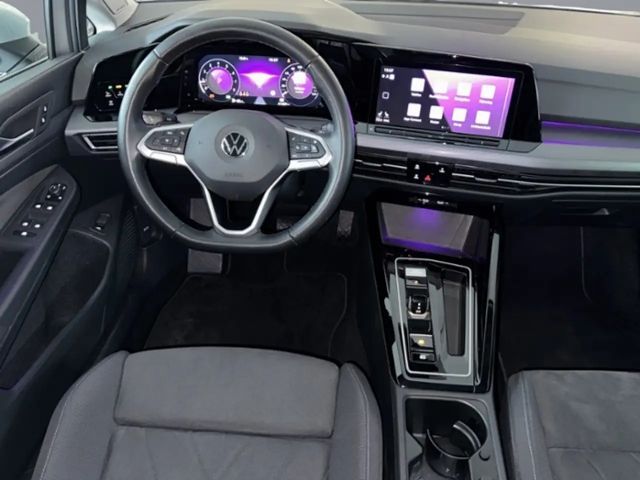 Volkswagen Golf Style Variant