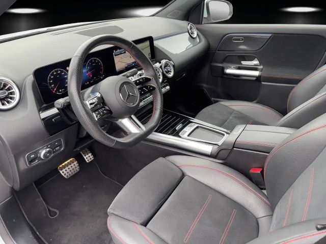 Mercedes-Benz GLA 250 4MATIC AMG Line