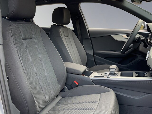 Audi A4 35 TFSI Avant S-Tronic