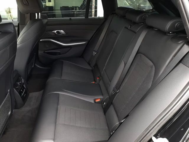 BMW 330 330e Sport Line Touring