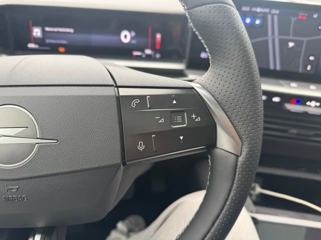Opel Grandland X 100kW 1.2 **Navi+Pano+SD+SHZ+360**