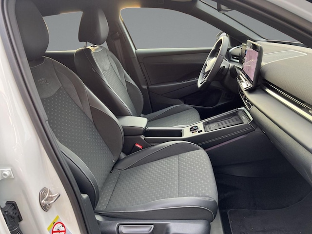 Volkswagen T-Roc 1.5 eTSI DSG R-Line