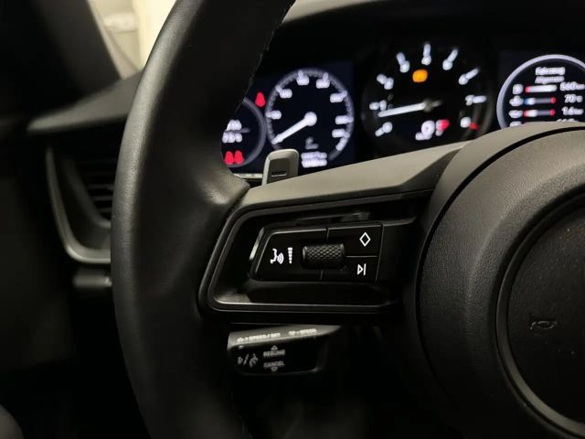 Porsche 911 4 Cabrio Targa