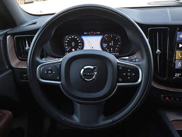 Volvo XC60 AWD Geartronic Momentum