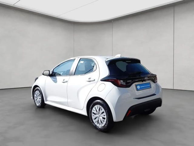 Toyota Yaris Business Hybride