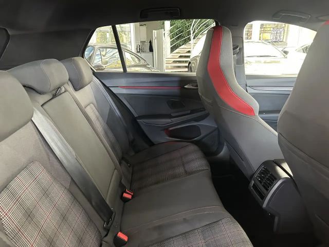 Volkswagen Golf GTI Style