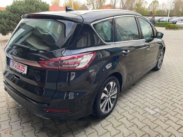Ford S-Max Titanium