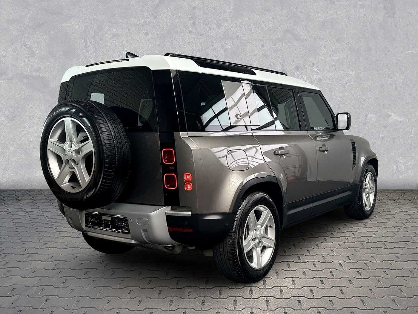 Land Rover Defender 110 SE