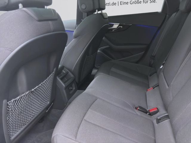 Audi A4 30 TDI Avant S-Line S-Tronic