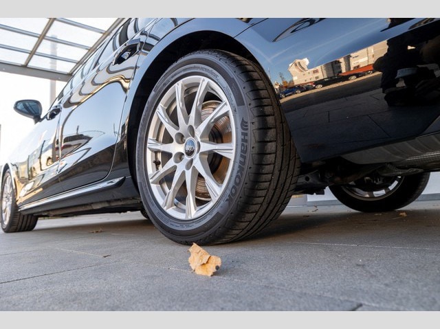 Audi A4 35 TFSI Avant S-Tronic