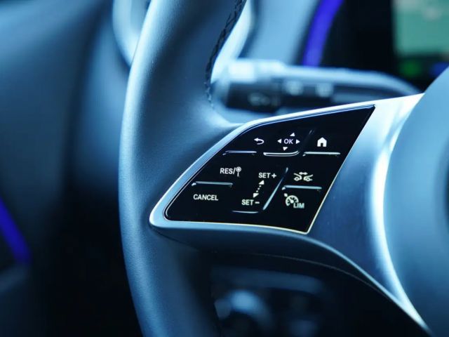 Mercedes-Benz EQB 300 4MATIC Progressive