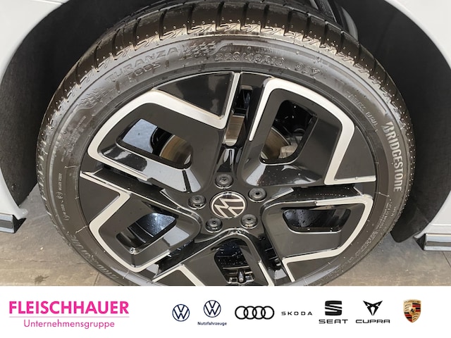 Volkswagen Golf R-Line Variant