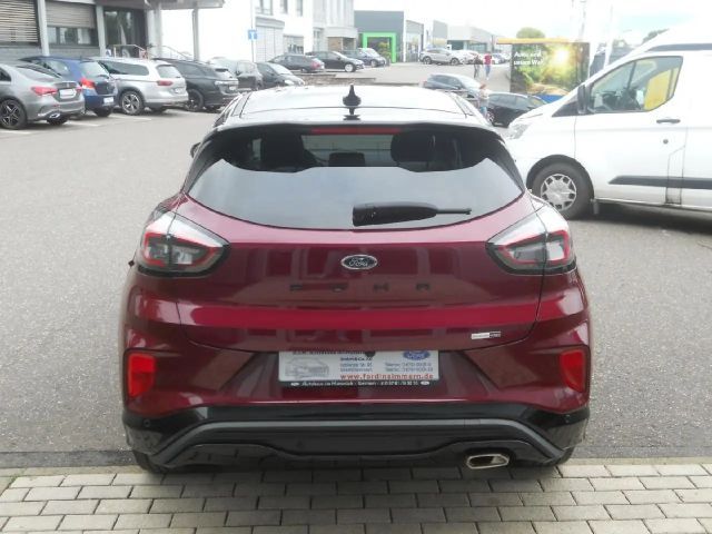 Ford Puma Vivid Ruby Edition