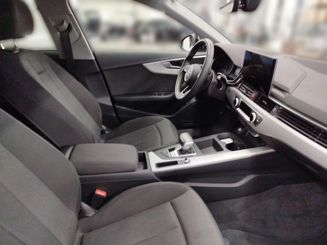Audi A4 35 TFSI Avant S-Tronic