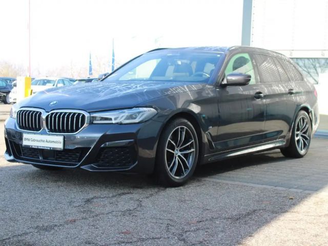 BMW 520 520d M-Sport Touring