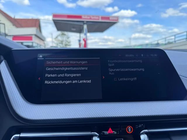 BMW 118 118d M-Sport Sedan