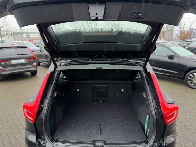 Volvo XC40 Dark Plus