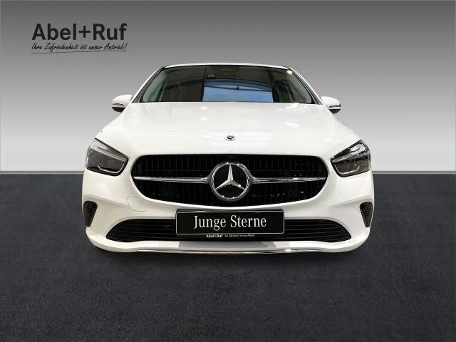 Mercedes-Benz B 200 Progressive Sedan