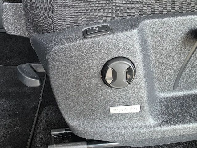 Volkswagen Touran 1.5 TSI DSG IQ.Drive R-Line