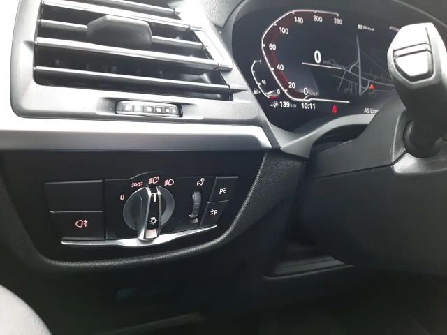 BMW X3 xDrive30e