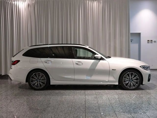 BMW 330 330e M-Sport Touring