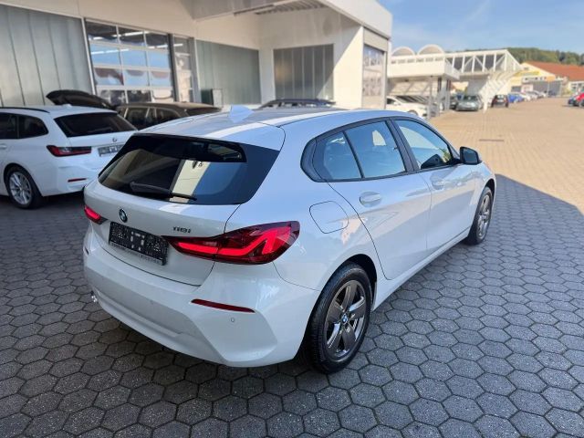 BMW 118 118i Sedan