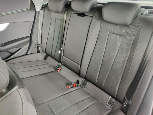 Audi A4 40 TDI Avant S-Tronic
