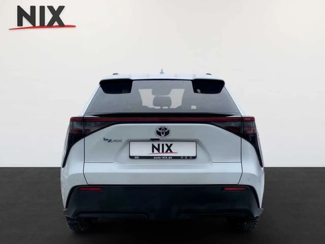 Toyota bZ4X 4x2 Team D