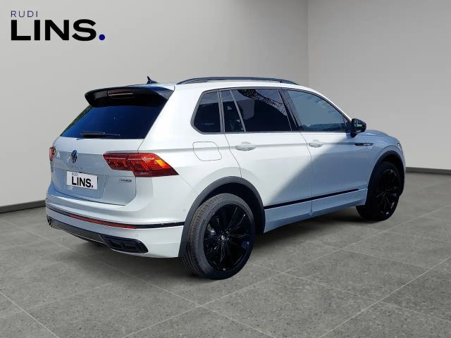 Volkswagen Tiguan 4Motion DSG R-Line