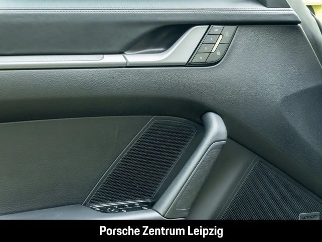 Porsche 992 Cabrio Carrera S