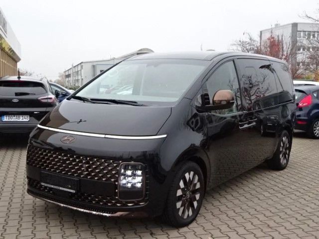Hyundai Staria Signature Vierwielaandrijving