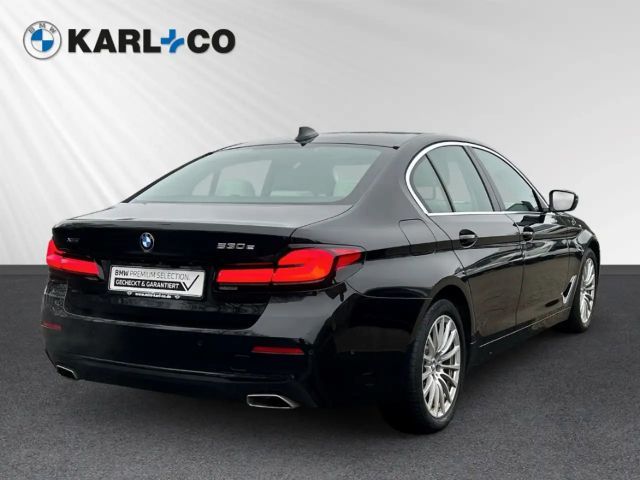 BMW 530 Sedan