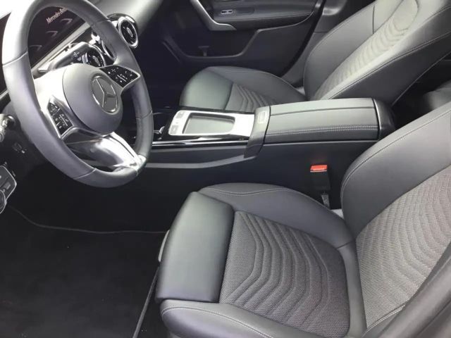 Mercedes-Benz A 180 Hatchback