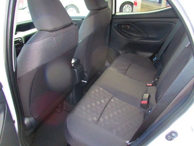 Toyota Yaris 1.5 Teamplayer ACC+LED+SHZ+Fernlichtass.