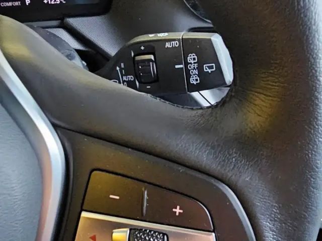 BMW 120 120i Sedan Sport Line