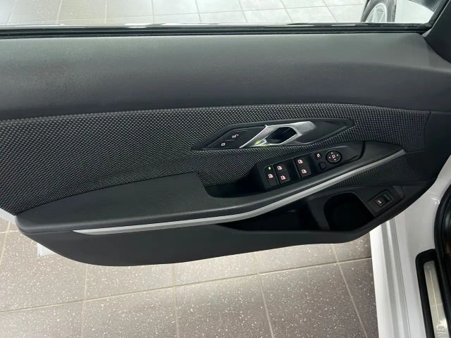 BMW 320 320d Touring xDrive