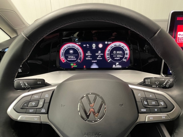 Volkswagen Golf 1.5 eTSI DSG Golf VIII