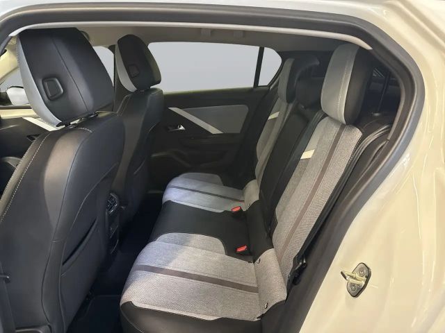 Opel Astra 1.2 Turbo Elegance Turbo